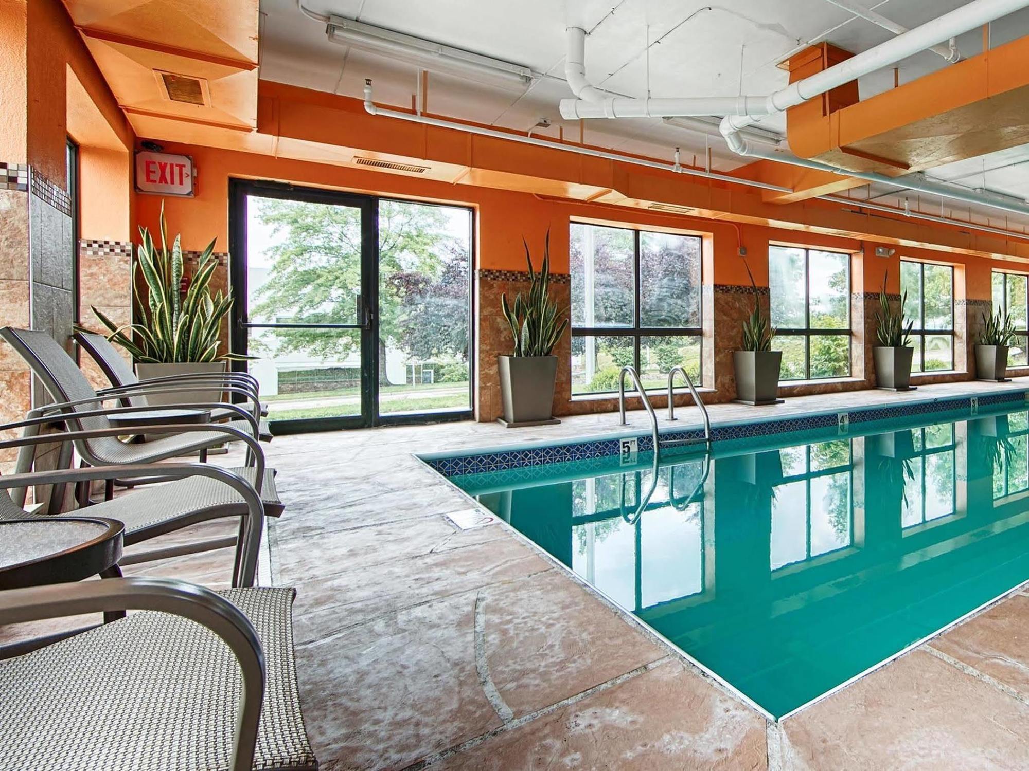Comfort Inn & Suites Copley Akron Kültér fotó
